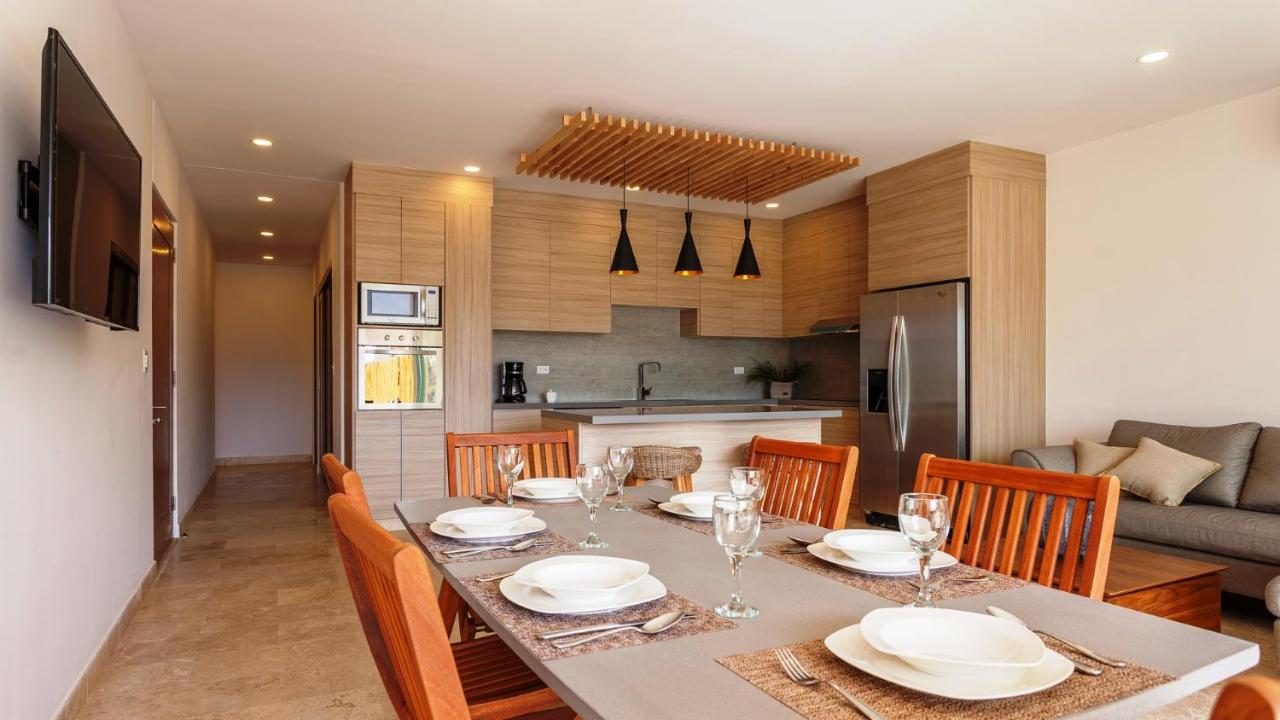 El Mirador Condominiums Live · Work · Play