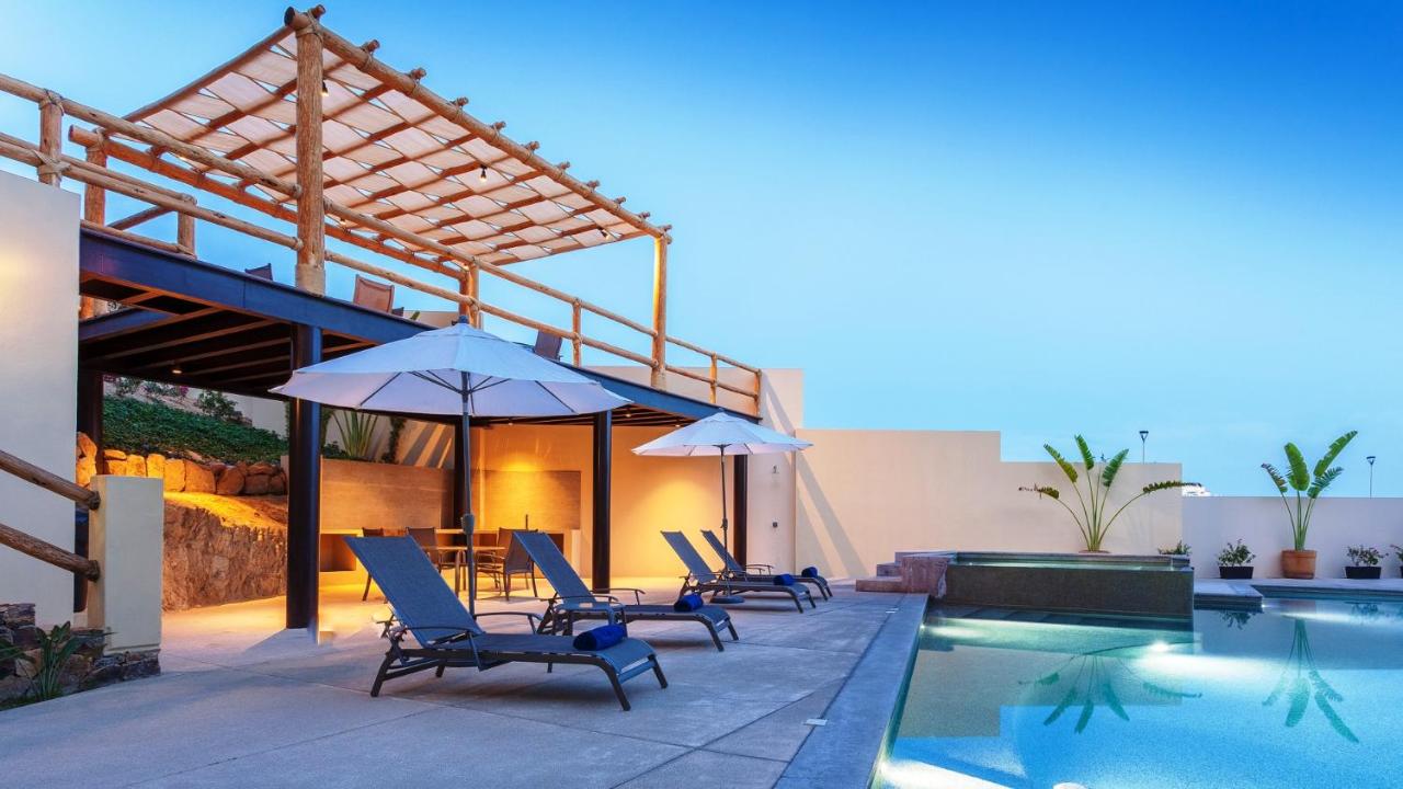 El Mirador Condominiums Live · Work · Play